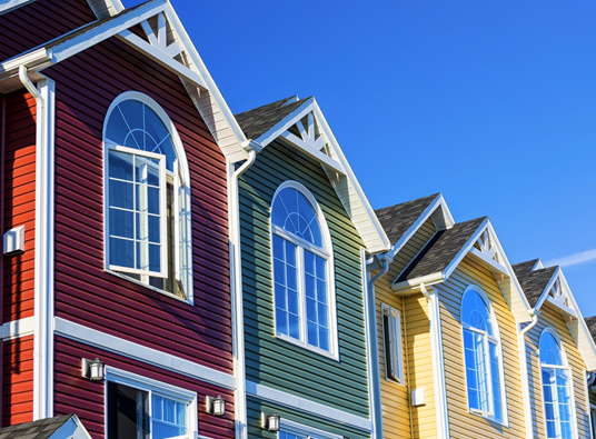 Tips on Choosing the Right Siding Color for Your Home